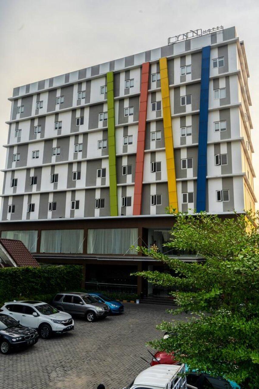 Lynn Hotel Serang Esterno foto